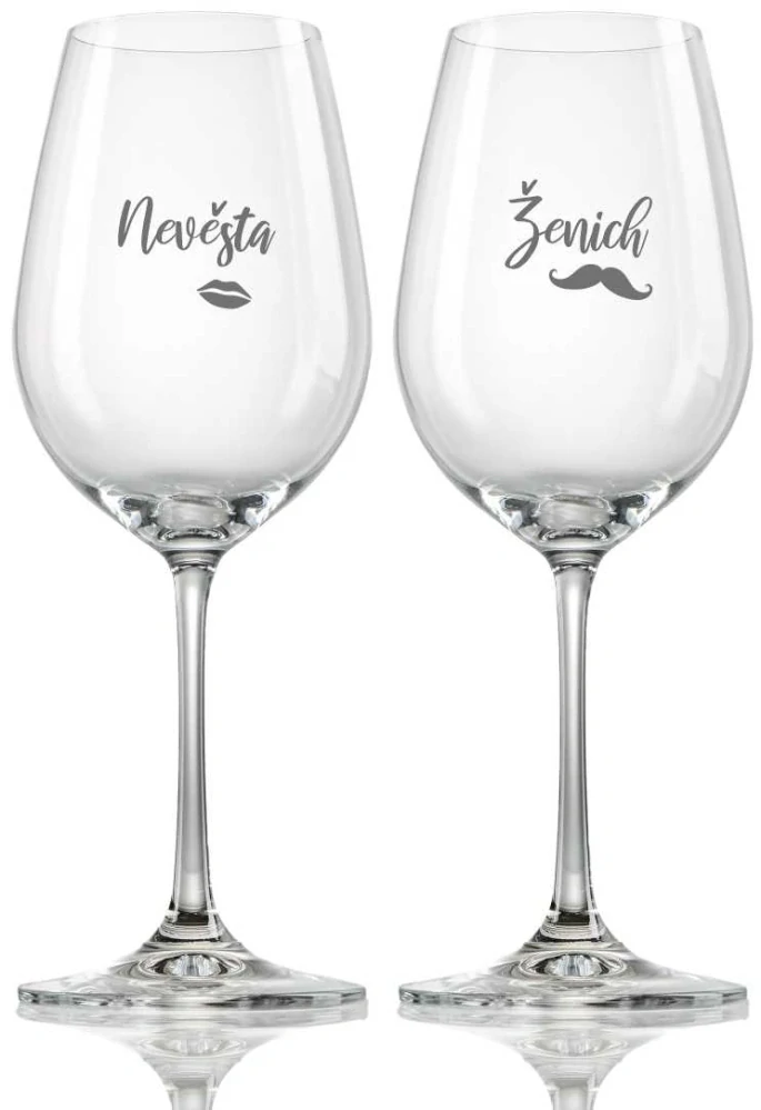 Svatební skleničky na víno Nevěsta a Ženich s datem svatby na dýnku, 2 ks
